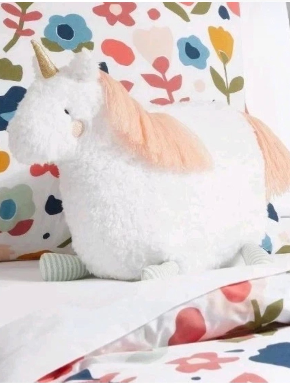 Set of 2! NWT Pillowfort White Unicorns Plush with Pale Pink Accents